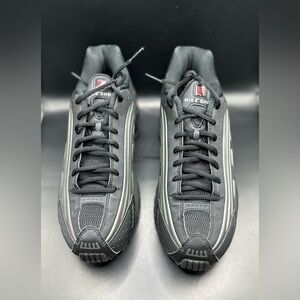 Nike Shox R4 Triple Black (NEW) Men’s Sz 9 HQ1988 001 (No Box)